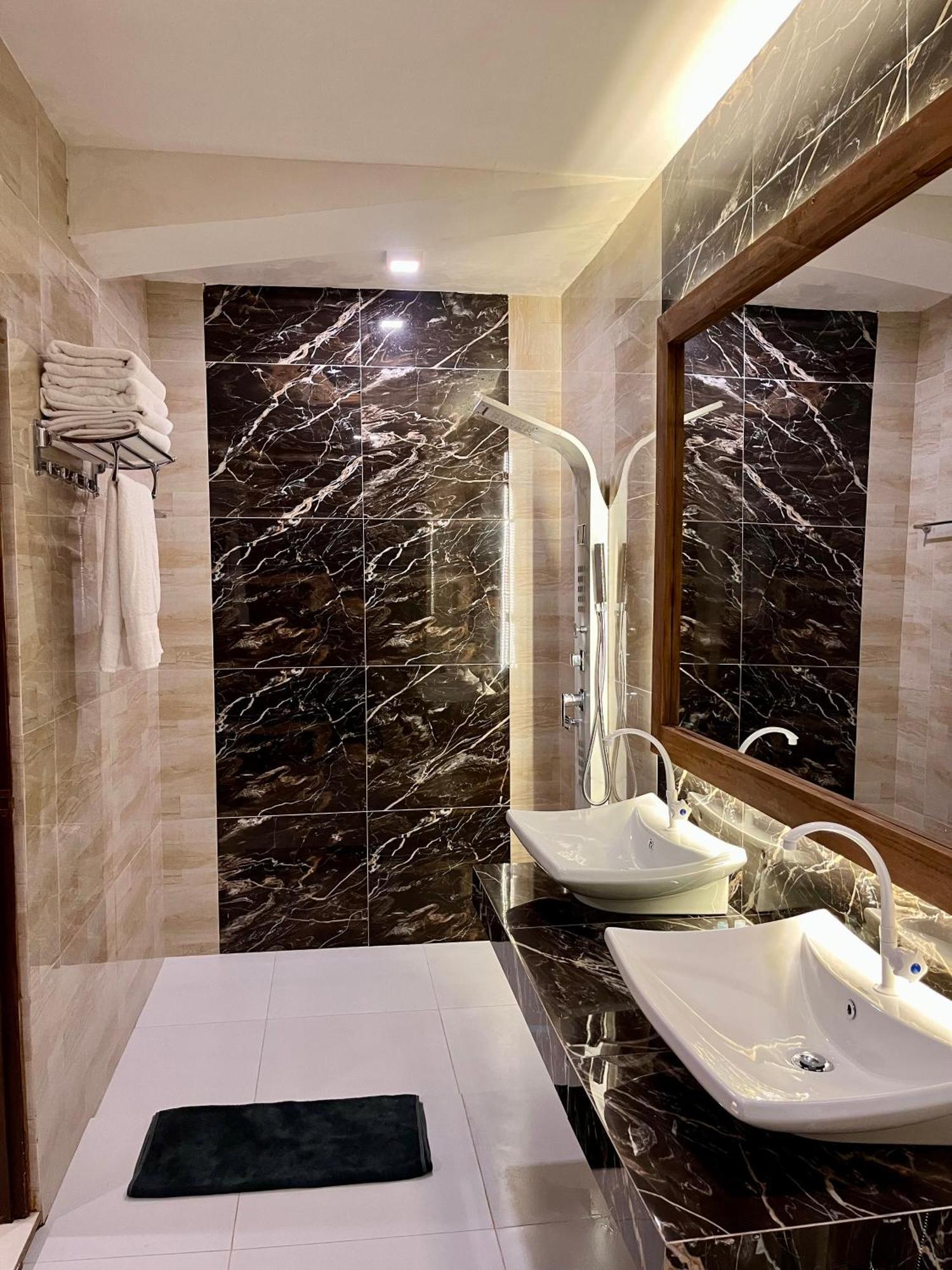 Sundaras Sigiriya Jungles Caves Resort Dambulla Εξωτερικό φωτογραφία