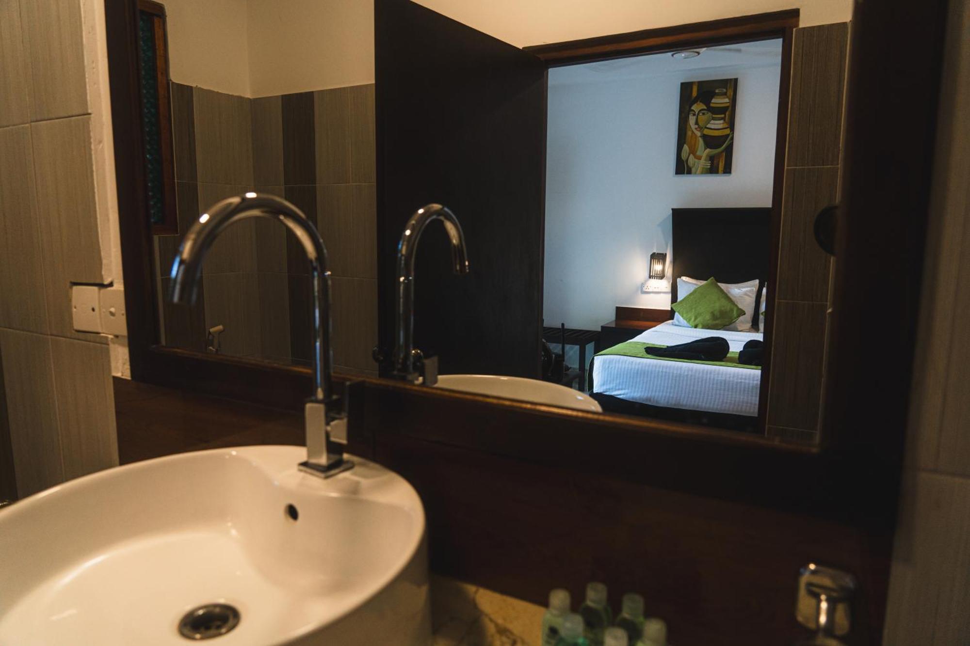 Sundaras Sigiriya Jungles Caves Resort Dambulla Εξωτερικό φωτογραφία